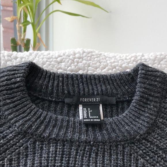 π΄3 for $20π΄ Grey Knitted Sweater - Picture 4 of 4